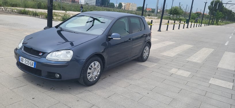 Rent a car in Tirana