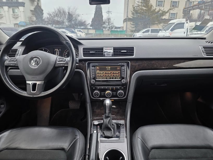 Merrni me qira një makinë në Tirana