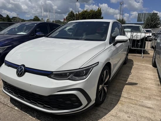 Louer une voiture à Tirana