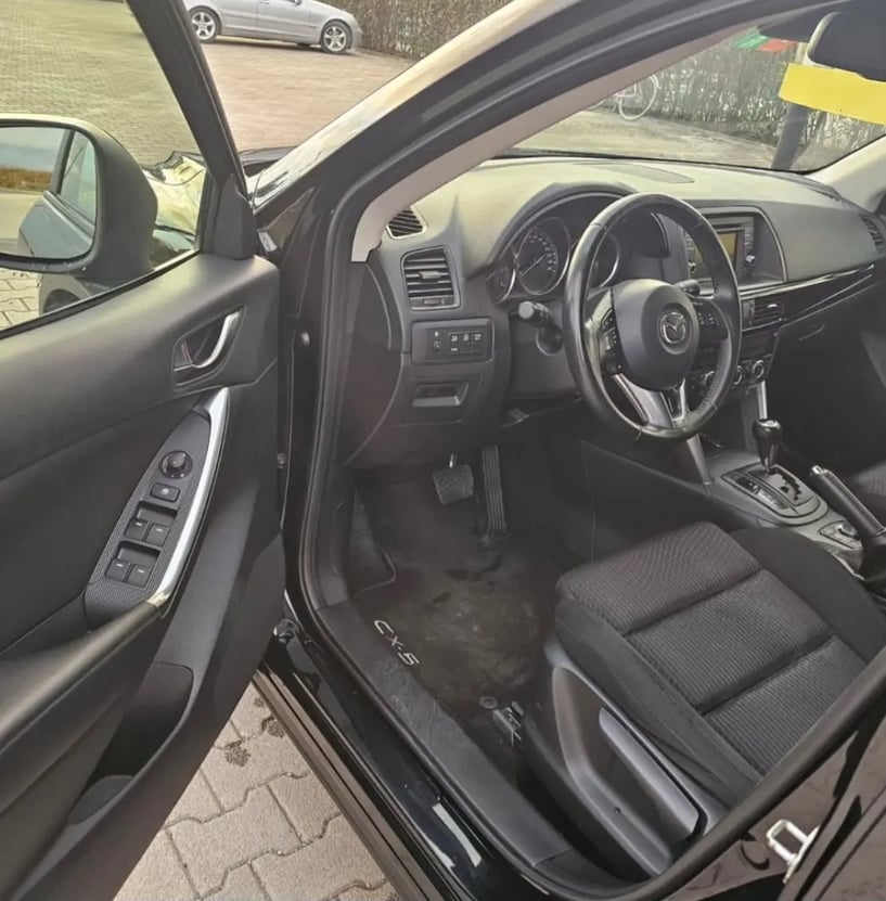 Wynajmij samochód w Tirana