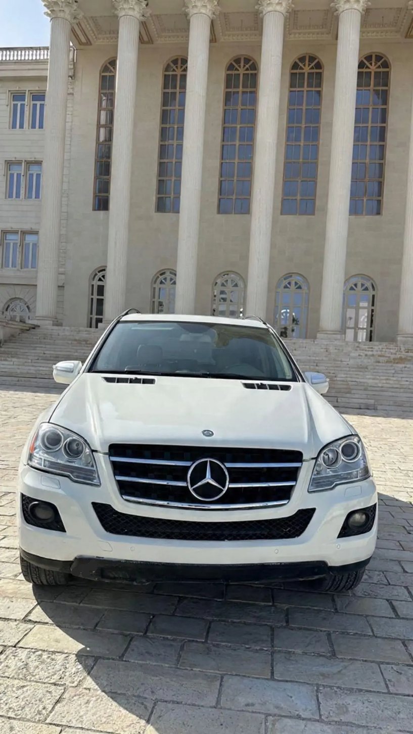 Alquila un coche en Tirana