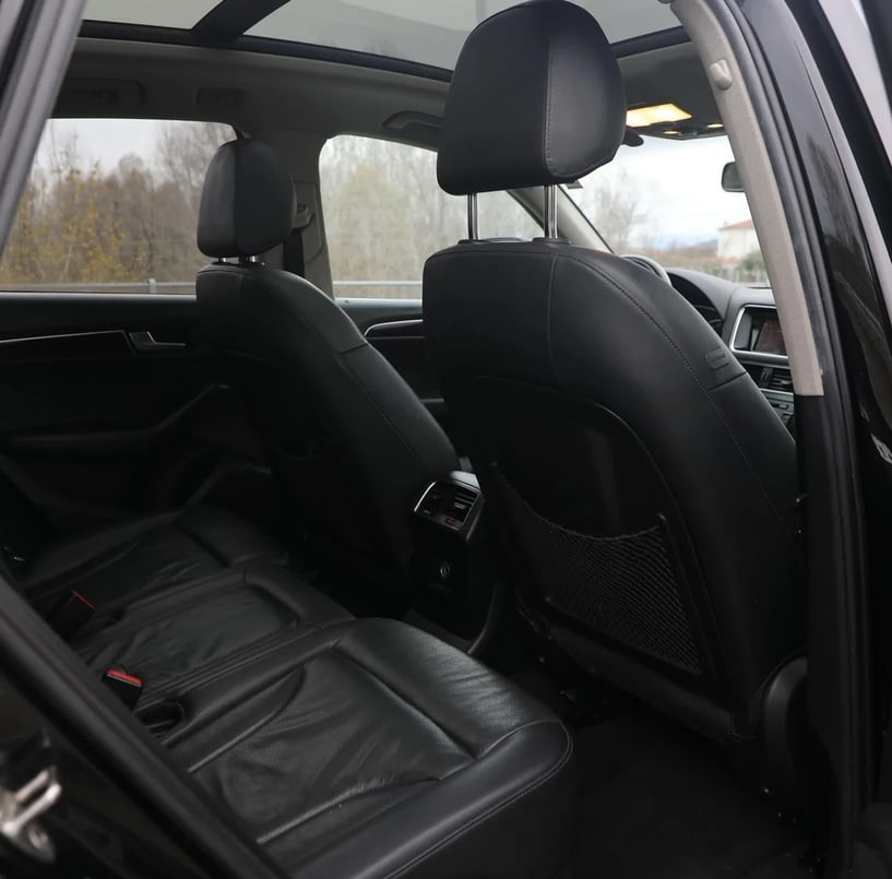 Alquila un coche en Tirana