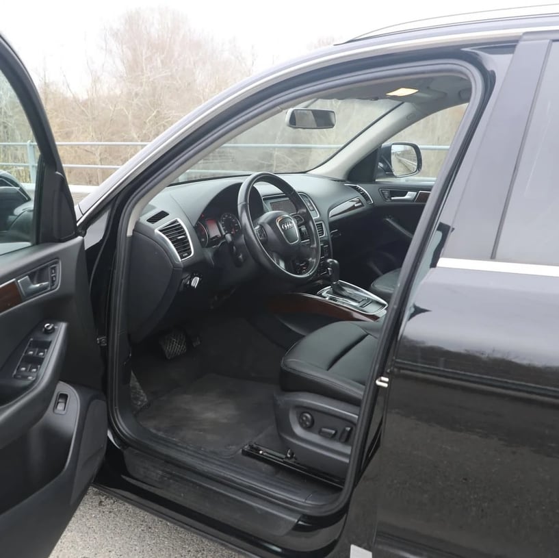 Alquila un coche en Tirana