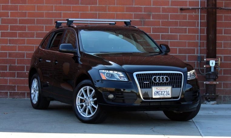 Alquila un coche en Tirana