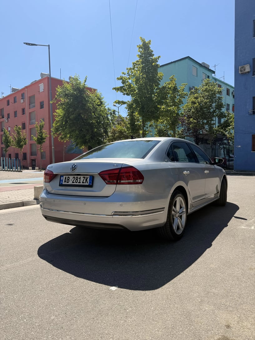 Rent a car in Tirana