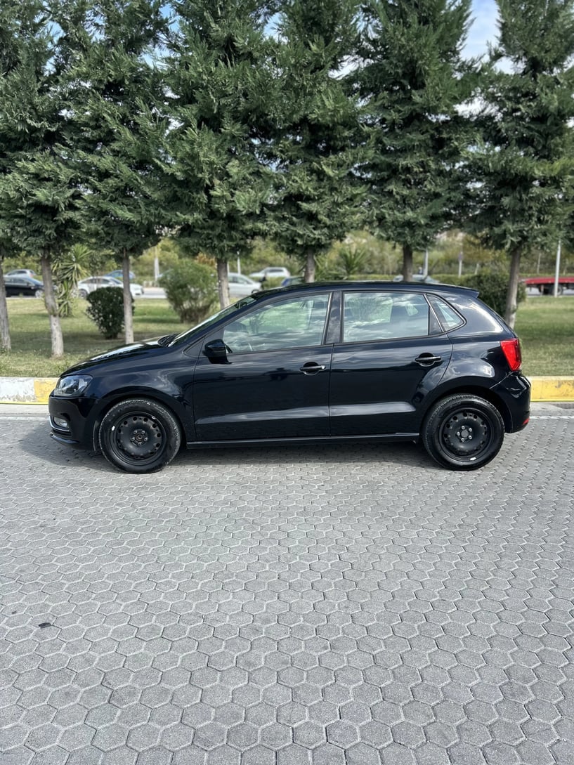 Alquila un coche en Vlorë