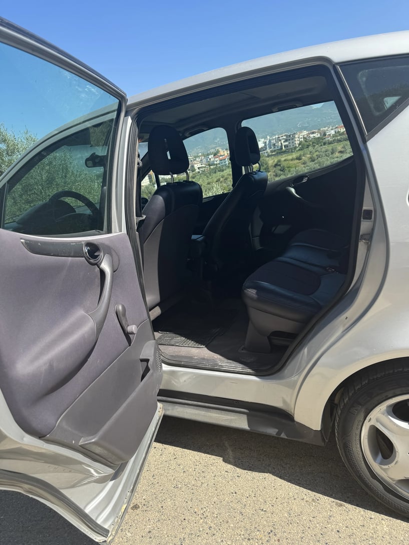 Rent a car in Tirana