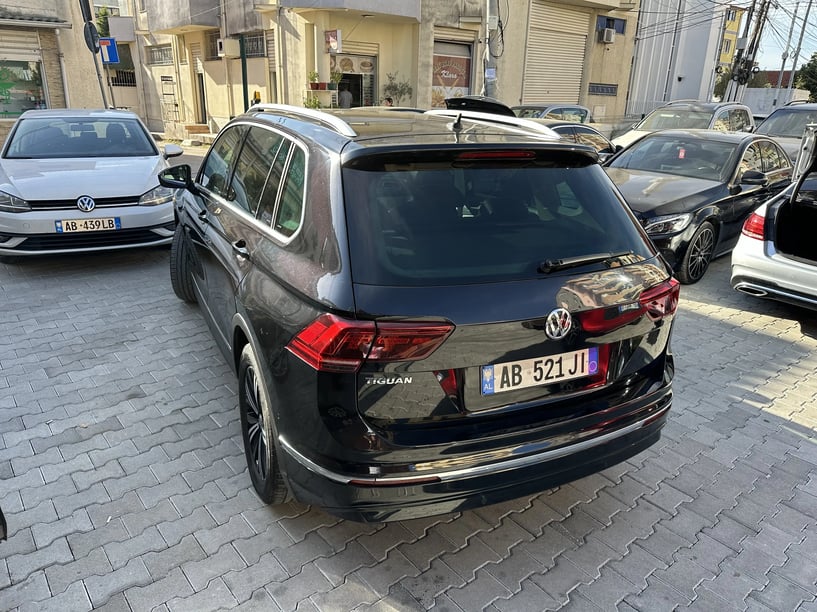 Rent a car in Tirana