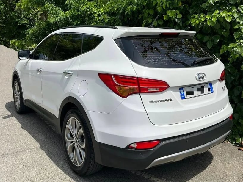 Rent a car in Tirana