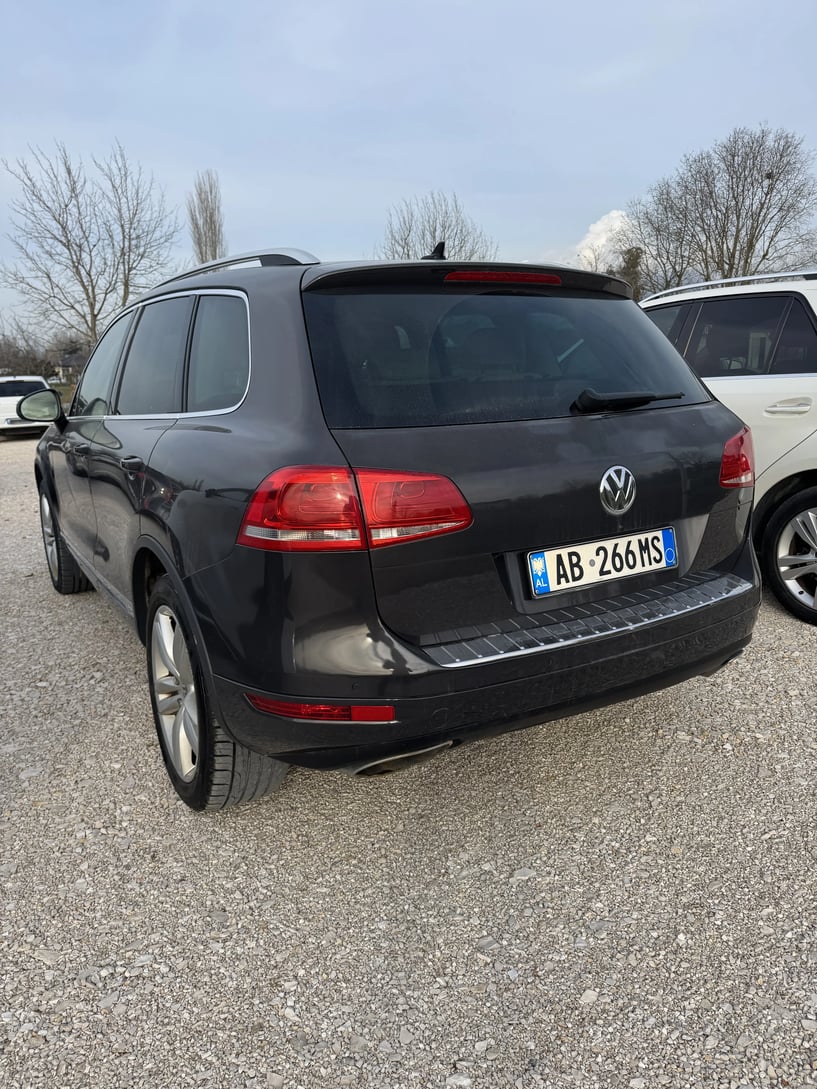 Wynajmij samochód w Tirana