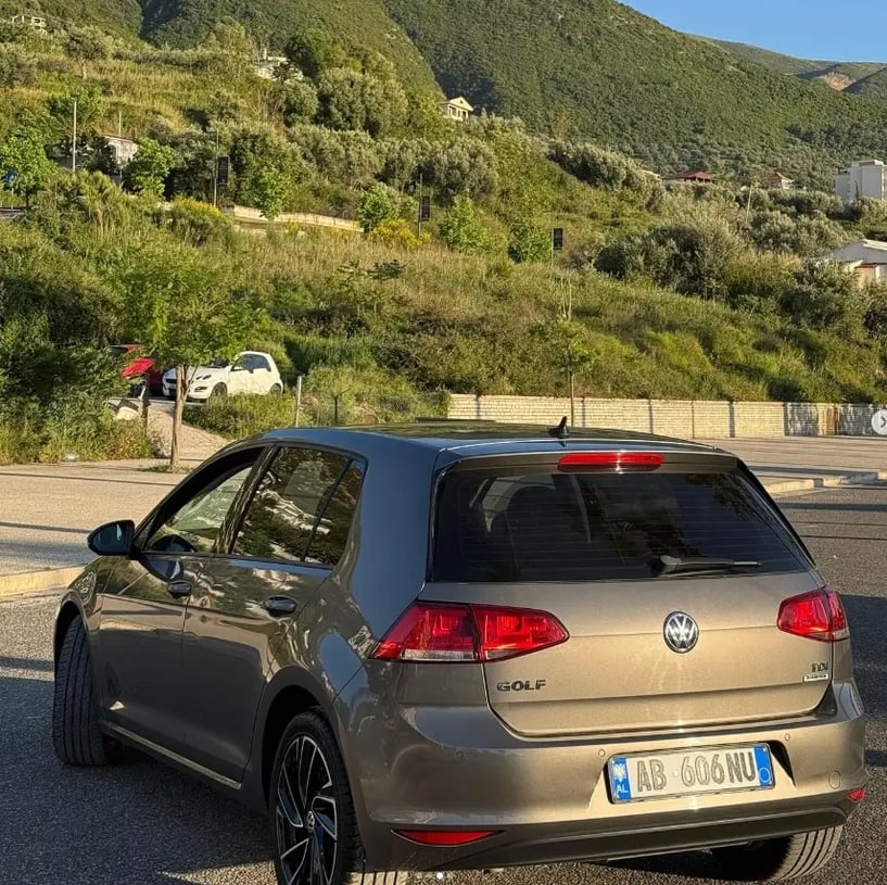 Wynajmij samochód w Vlorë