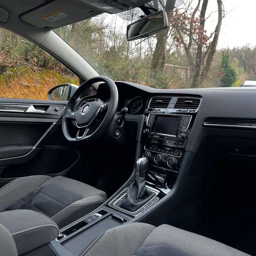 Louer une voiture à Tirana