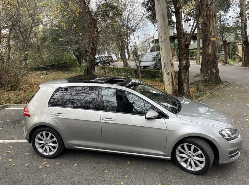 Louer une voiture à Tirana