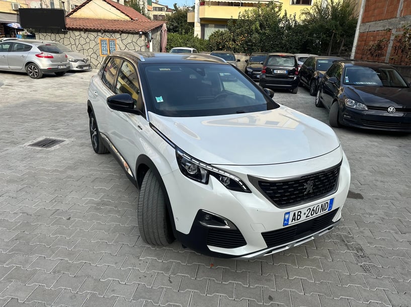 Rent a car in Tirana