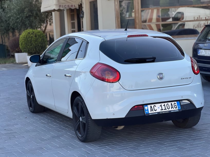 Alquila un coche en Durrës