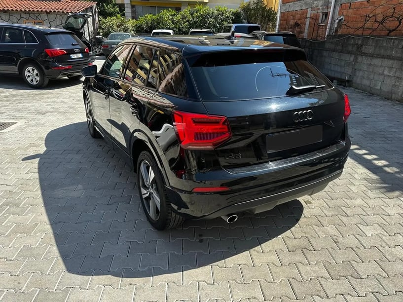 Louer une voiture à Tirana