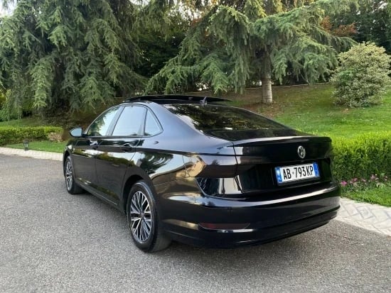 Auto mieten in Tirana