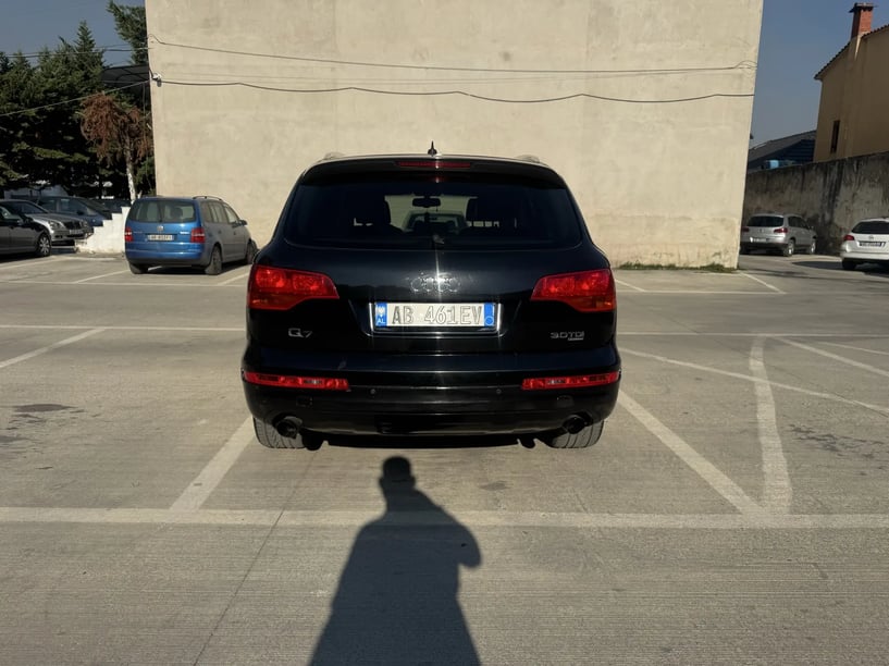 Auto mieten in Tirana