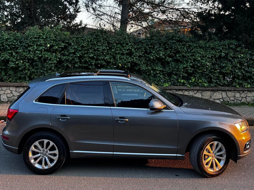 Rent a car in Tirana
