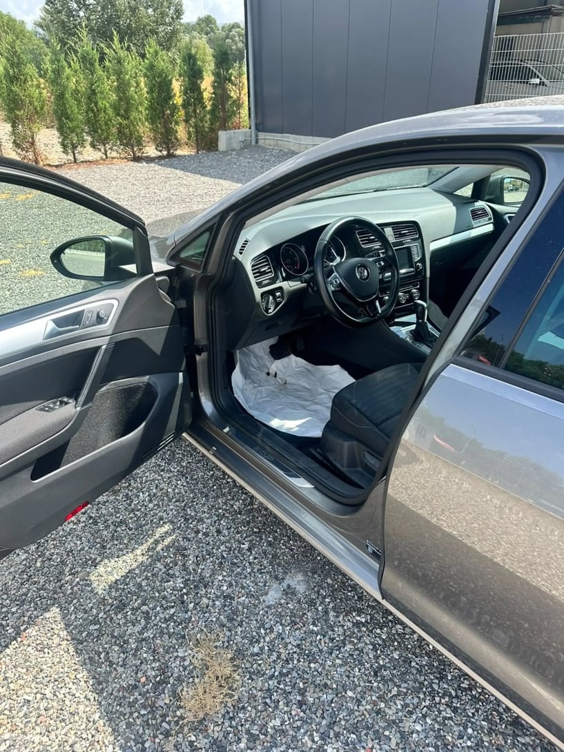 Rent a car in Vlorë