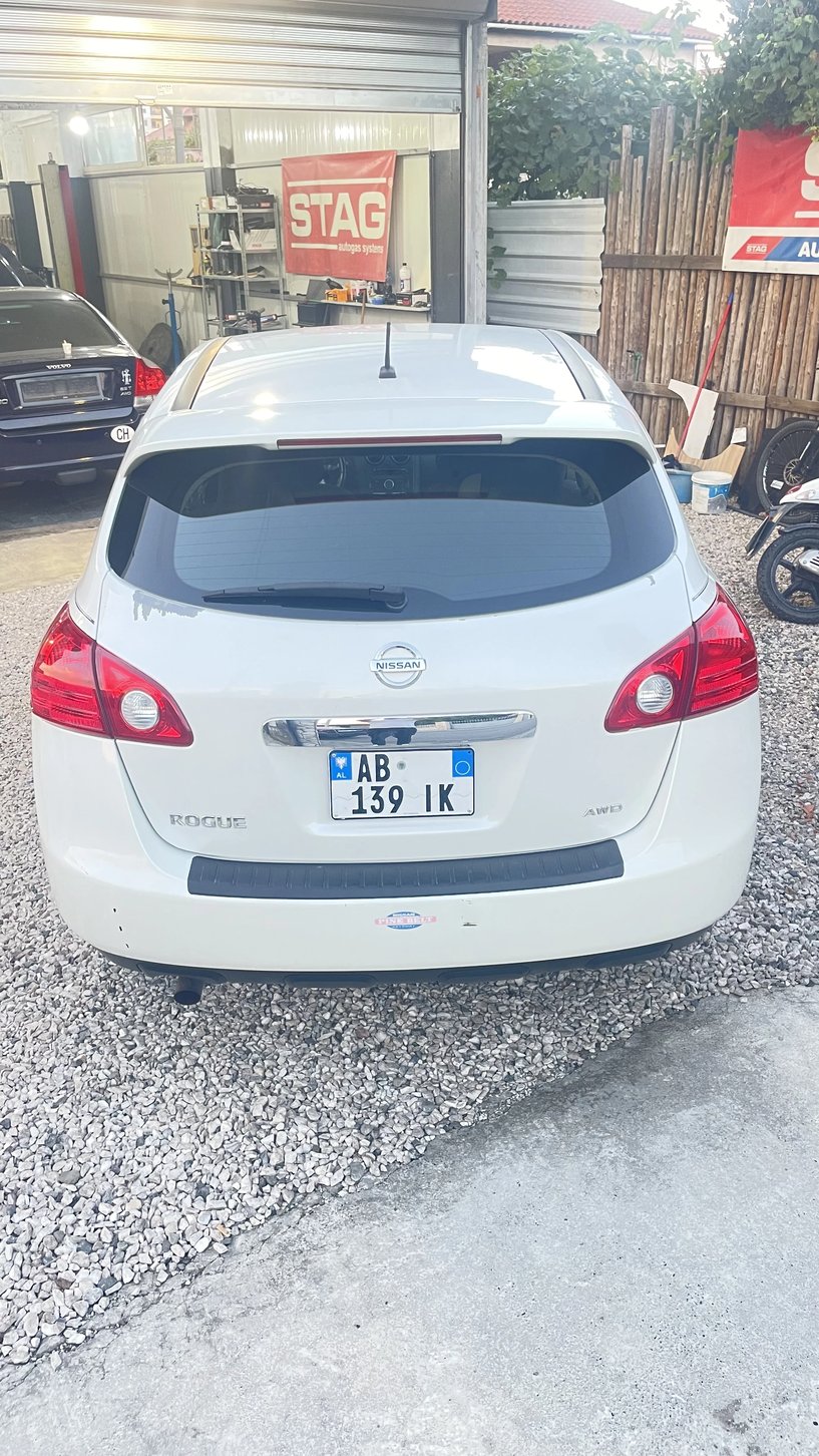 Rent a car in Tirana