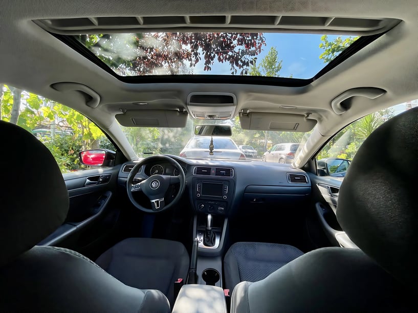 Noleggia un'auto a Tirana