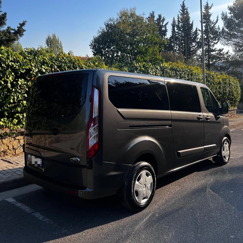 Noleggia un'auto a Tirana