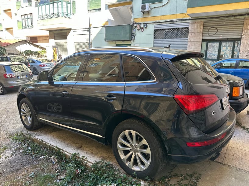 Rent a car in Tirana