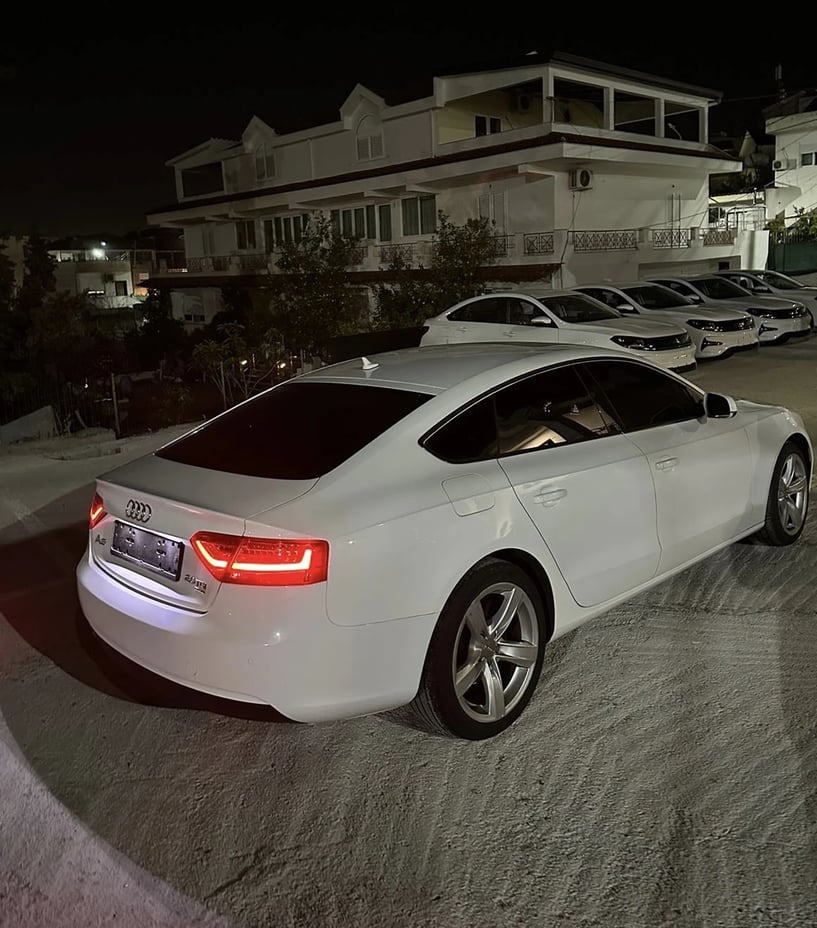 Auto mieten in Tirana