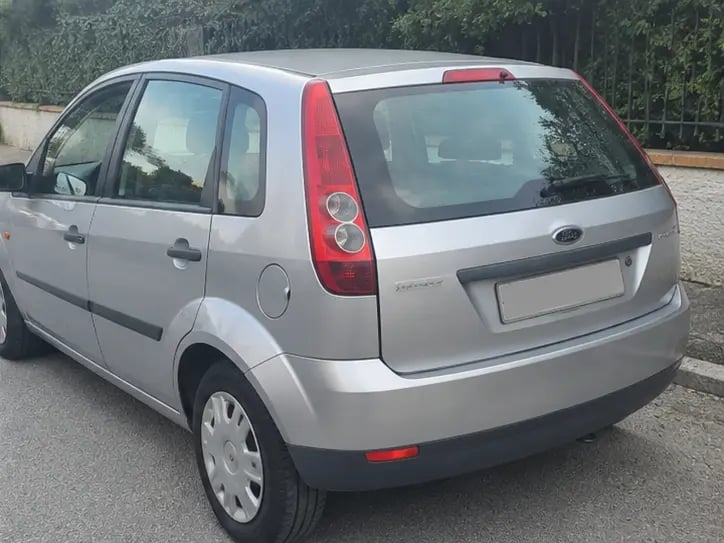 Rent a car in Tirana
