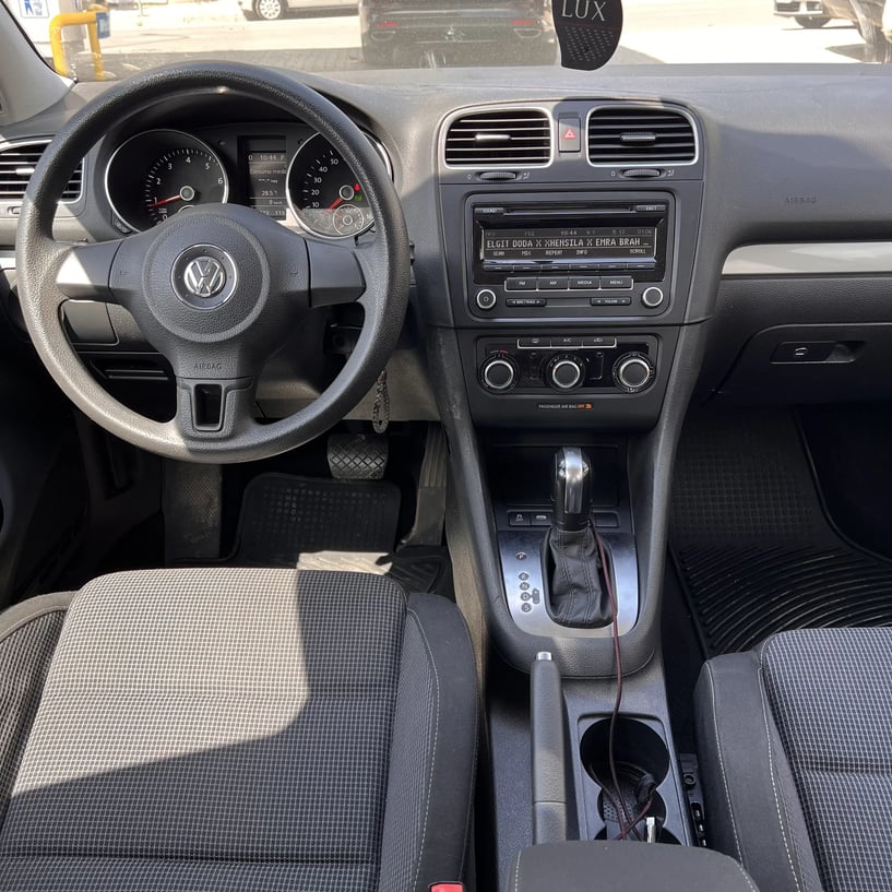 Alquila un coche en Tirana