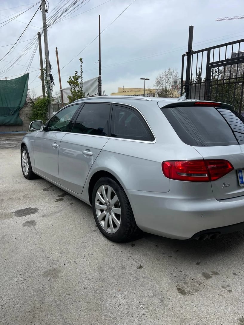 Louer une voiture à Tirana
