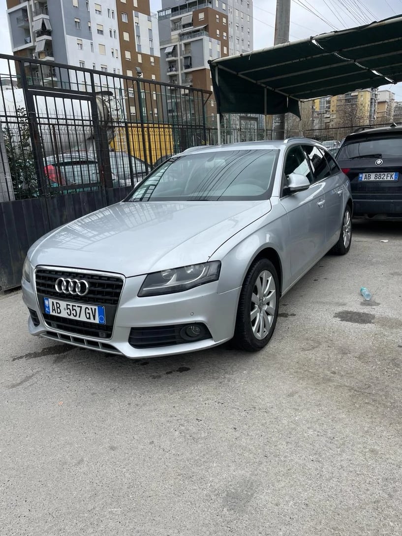 Louer une voiture à Tirana