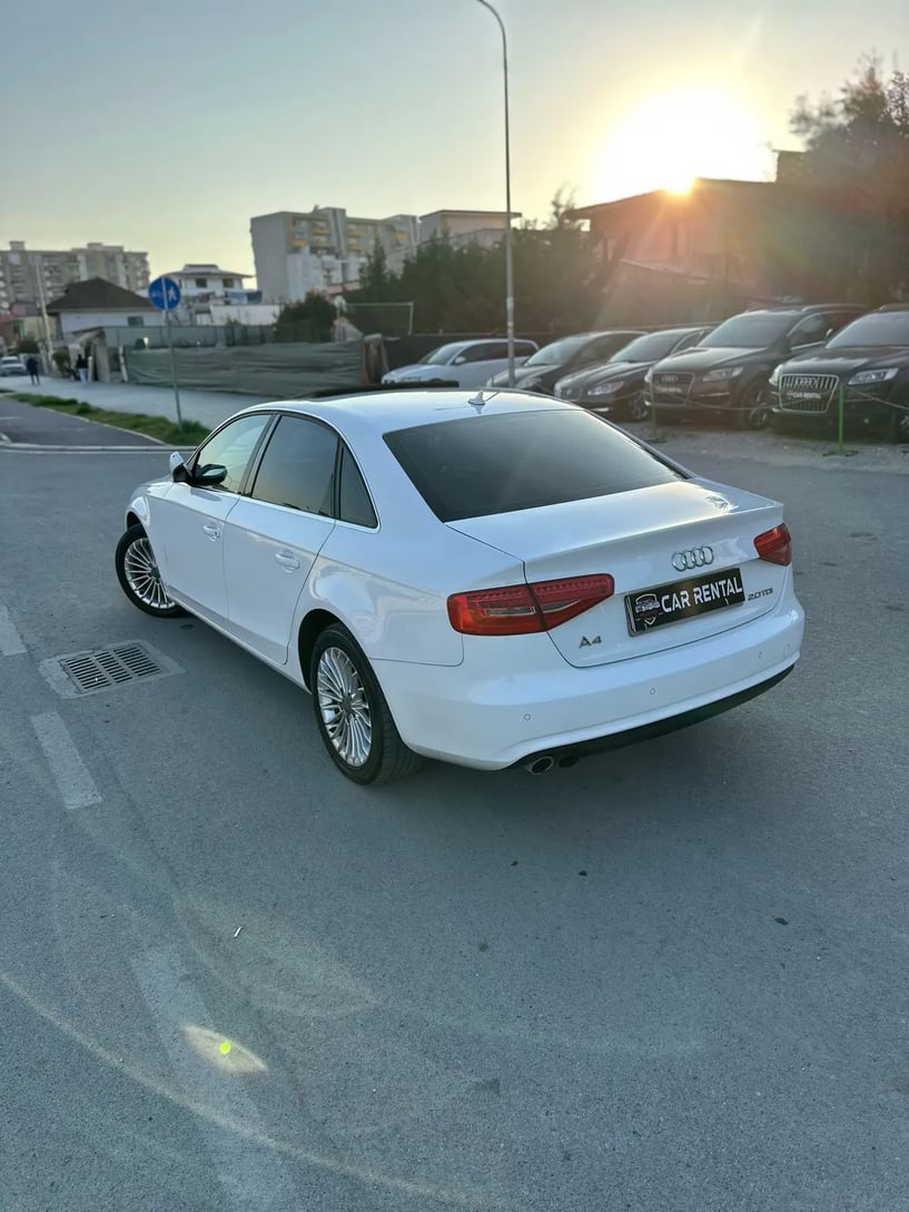 Merrni me qira një makinë në Tirana