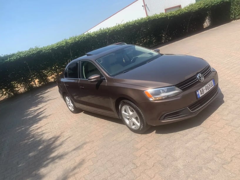 Rent a car in Tirana