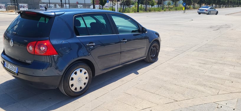 Rent a car in Tirana