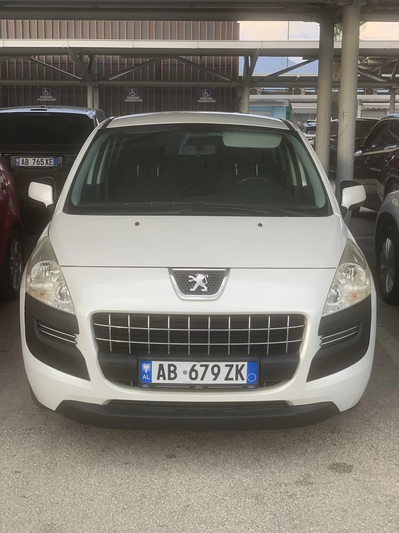 Rent a car in Tirana