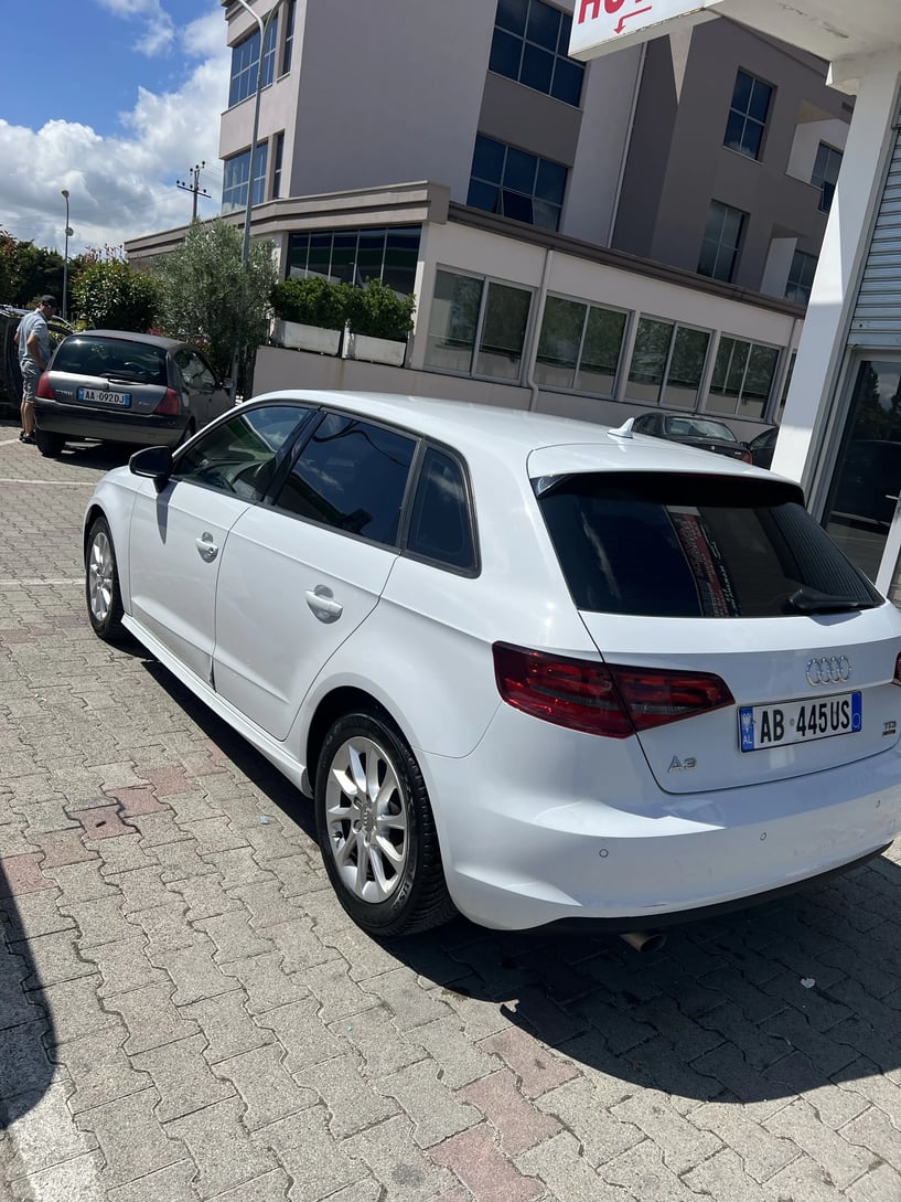 Auto mieten in Tirana
