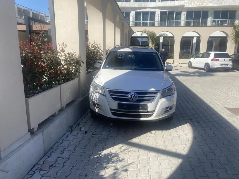 Merrni me qira një makinë në Tirana