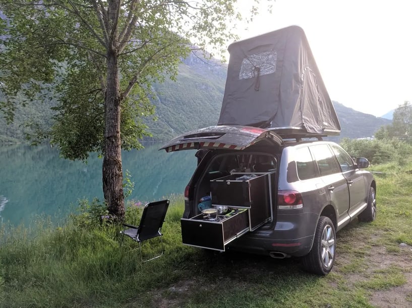 Noleggia un'auto a Tirana