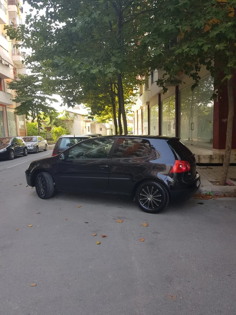 Louer une voiture à Tirana