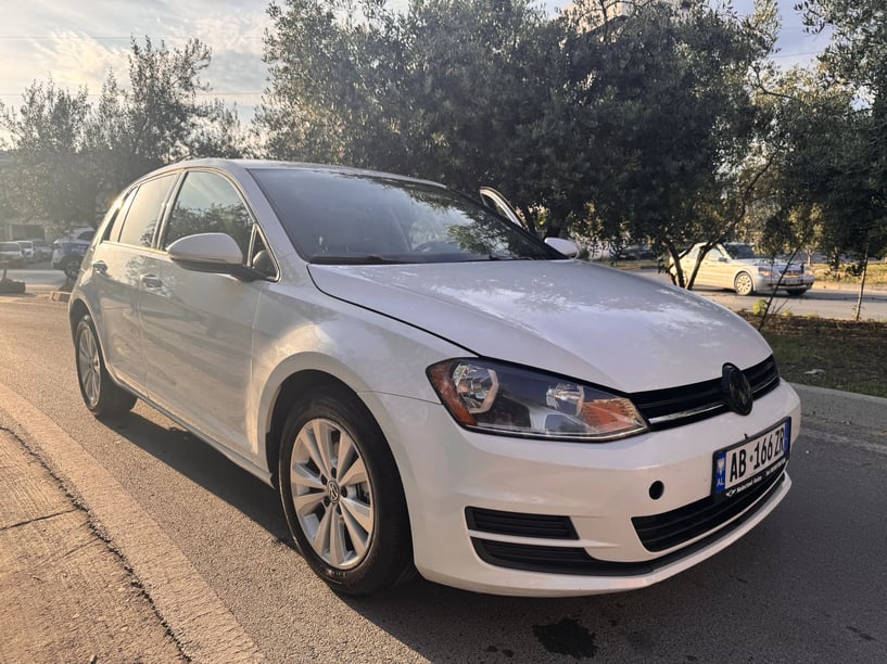 Rent a car in Tirana