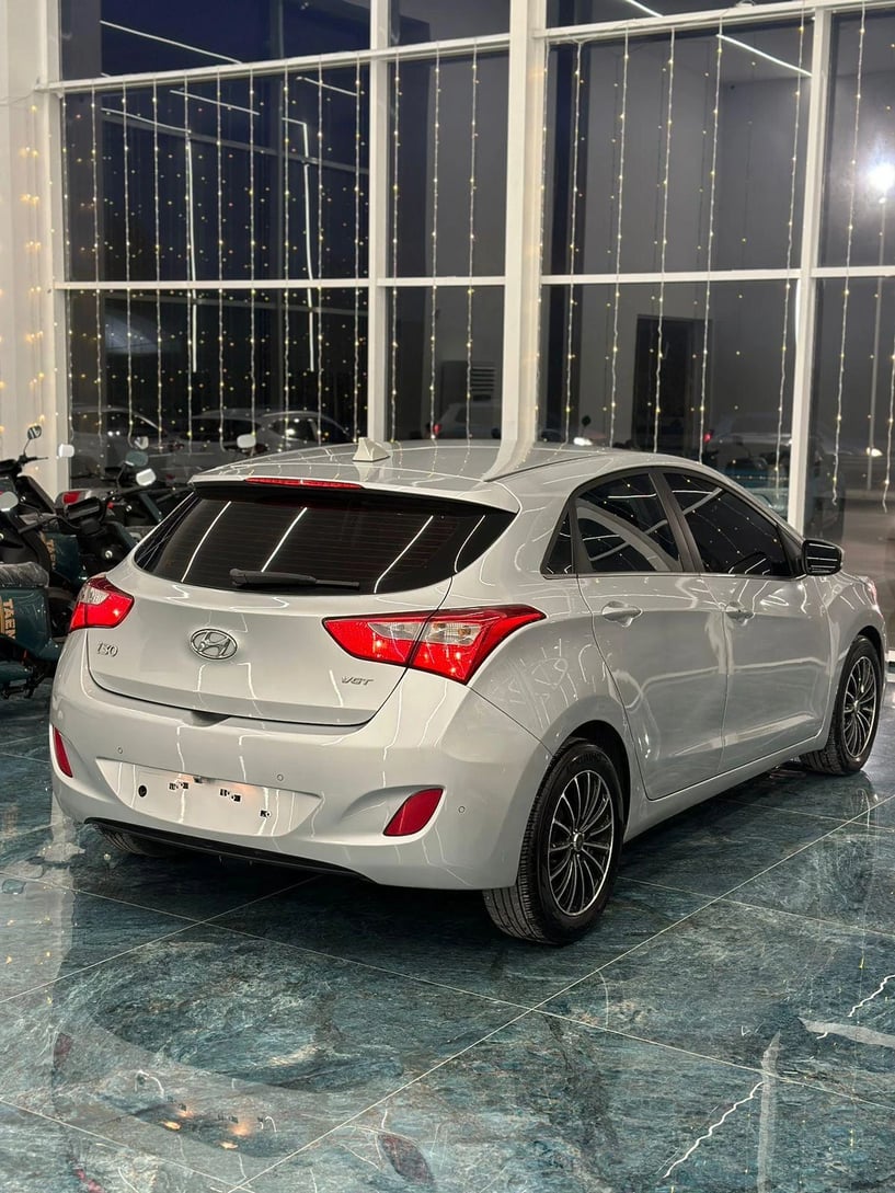 Wynajmij samochód w Tirana