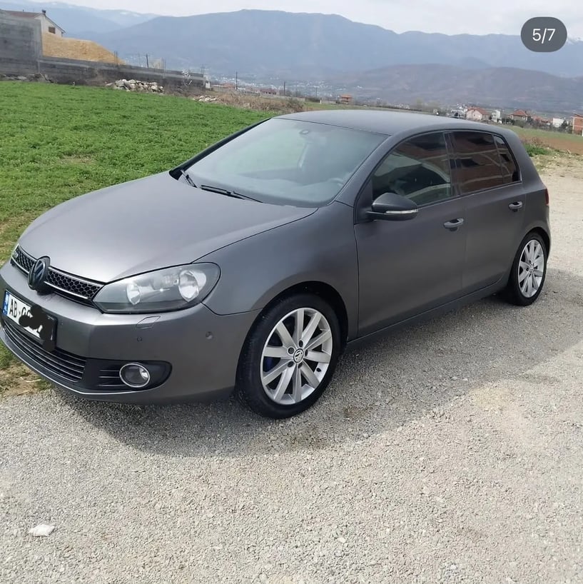 Rent a car in Tirana