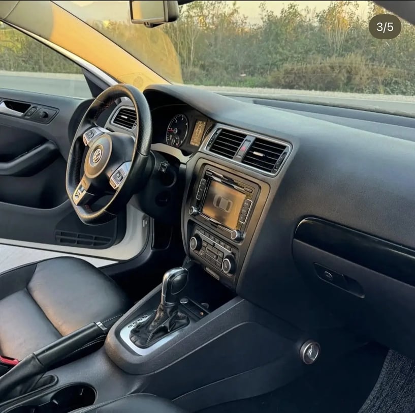Rent a car in Tirana