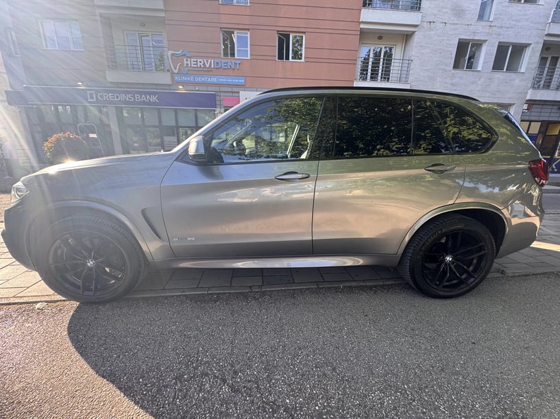 Auto mieten in Tirana