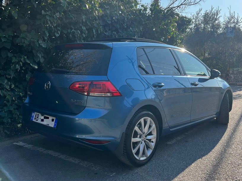 Louer une voiture à Tirana