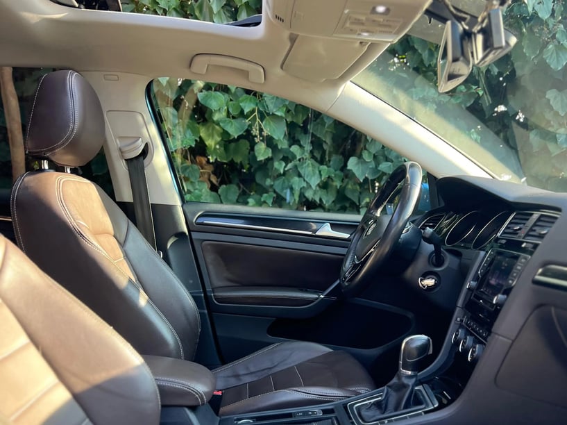 Louer une voiture à Tirana