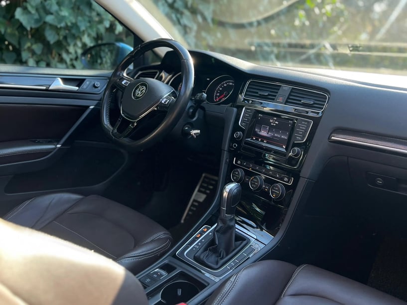 Louer une voiture à Tirana