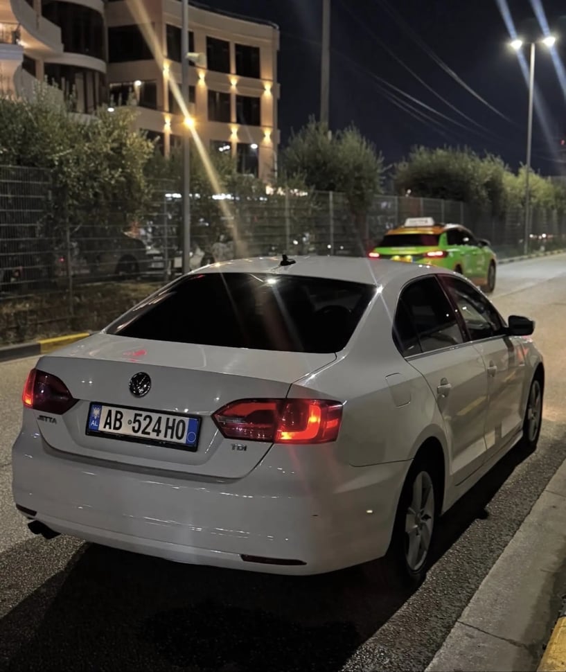 Rent a car in Tirana